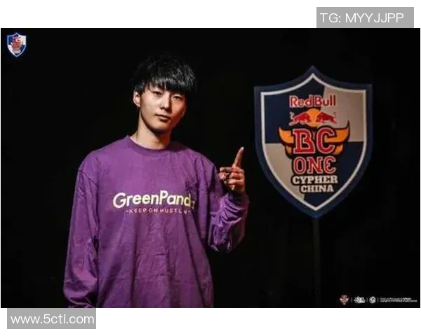 武汉滑板队在世界街舞大赛中以53分稳居积分榜首位