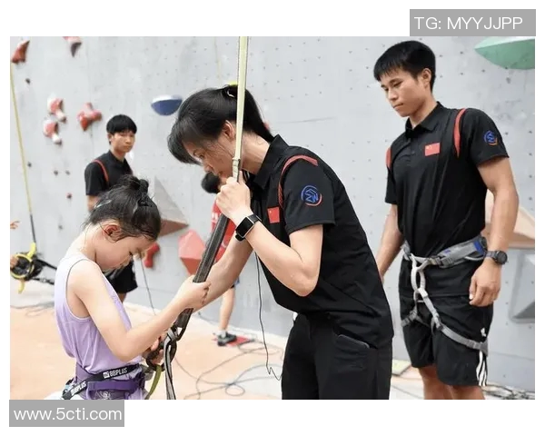 上海攀岩队的战术分析与攀岩热点的深度解读
